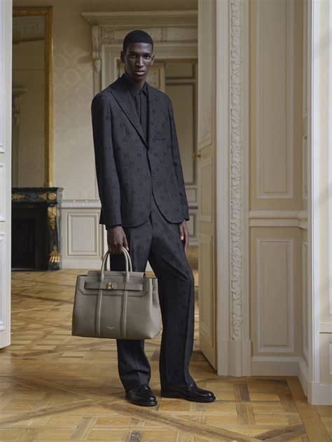 louis vuitton erkek|Louis Vuitton wardrobe.